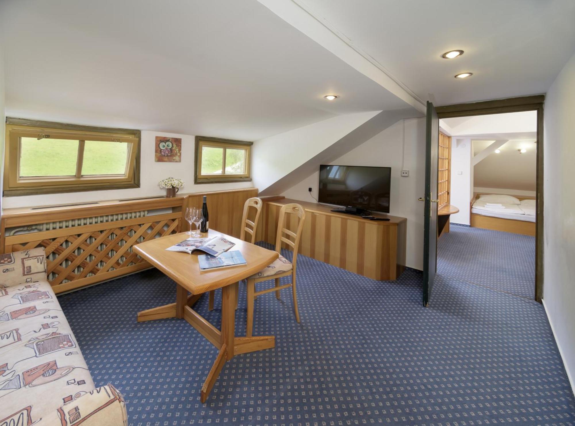 Alpsky Hotel Špindlerŭv Mlýn Eksteriør bilde